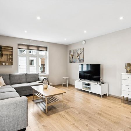 Stylish & Bright Penthouse - Office - 5 Star Location! Apartamento Egersund Exterior foto