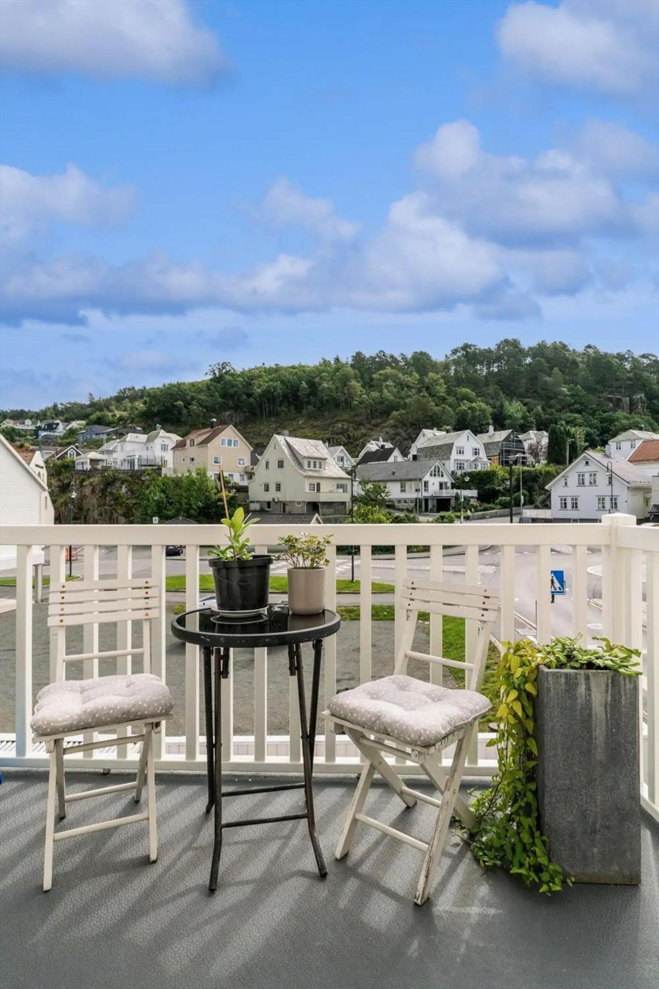 Stylish & Bright Penthouse - Office - 5 Star Location! Apartamento Egersund Exterior foto
