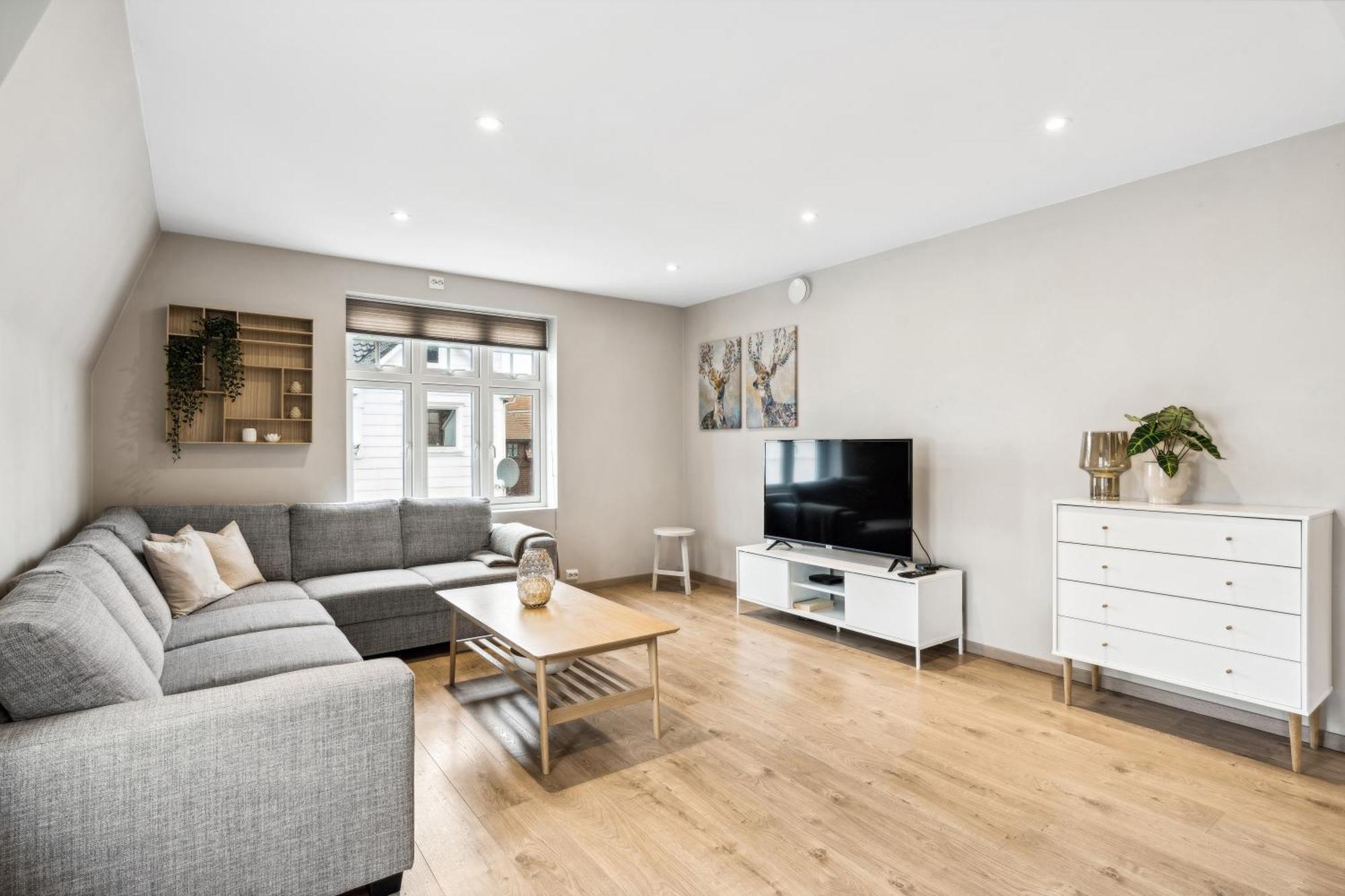 Stylish & Bright Penthouse - Office - 5 Star Location! Apartamento Egersund Exterior foto