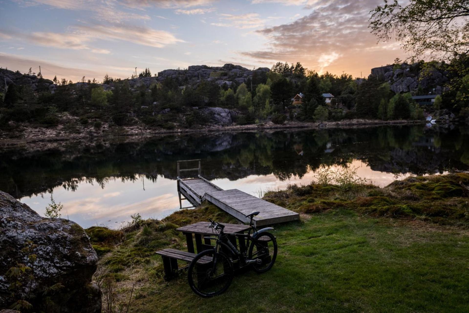 Stylish & Bright Penthouse - Office - 5 Star Location! Apartamento Egersund Exterior foto