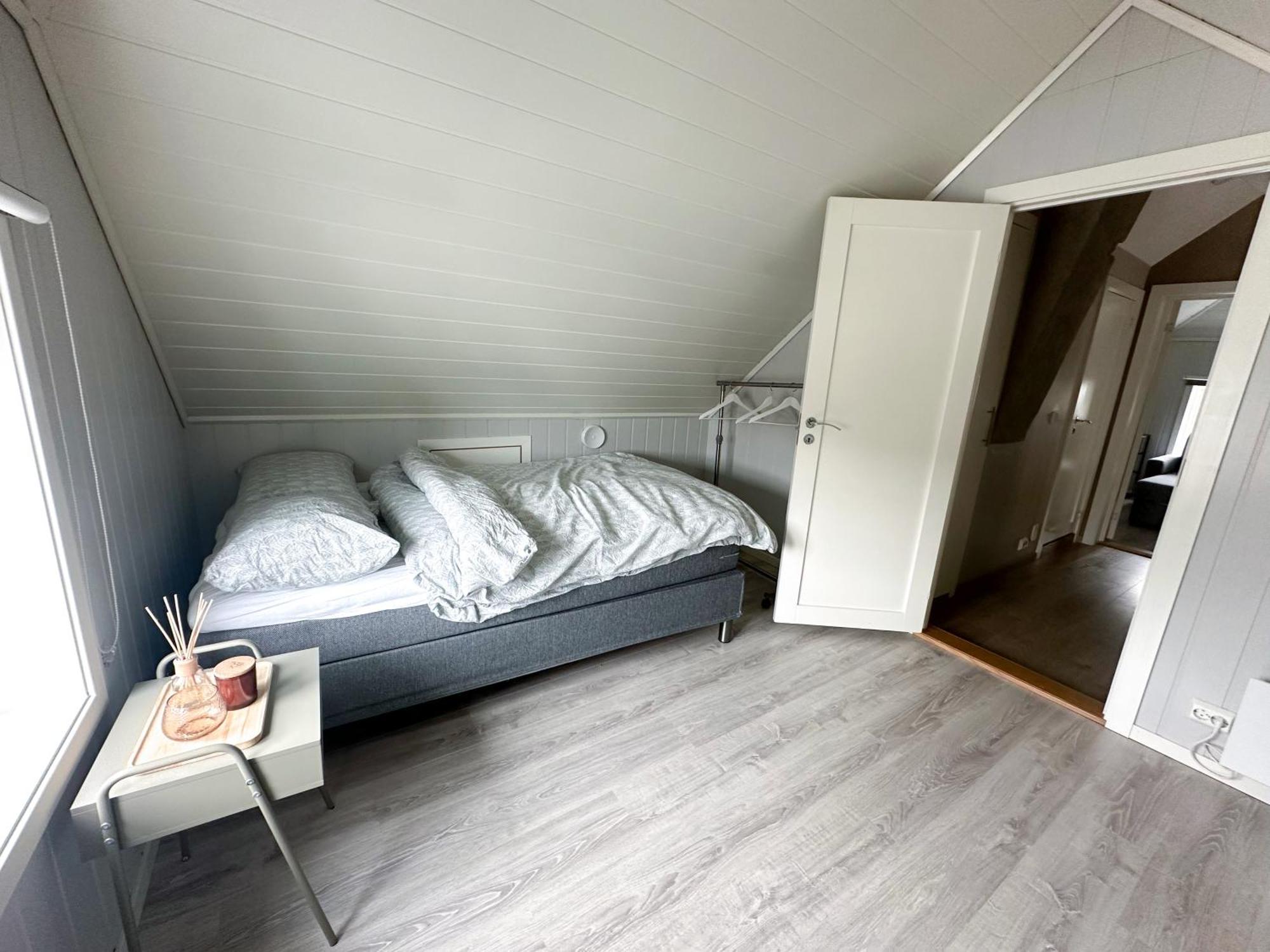 Stylish & Bright Penthouse - Office - 5 Star Location! Apartamento Egersund Exterior foto